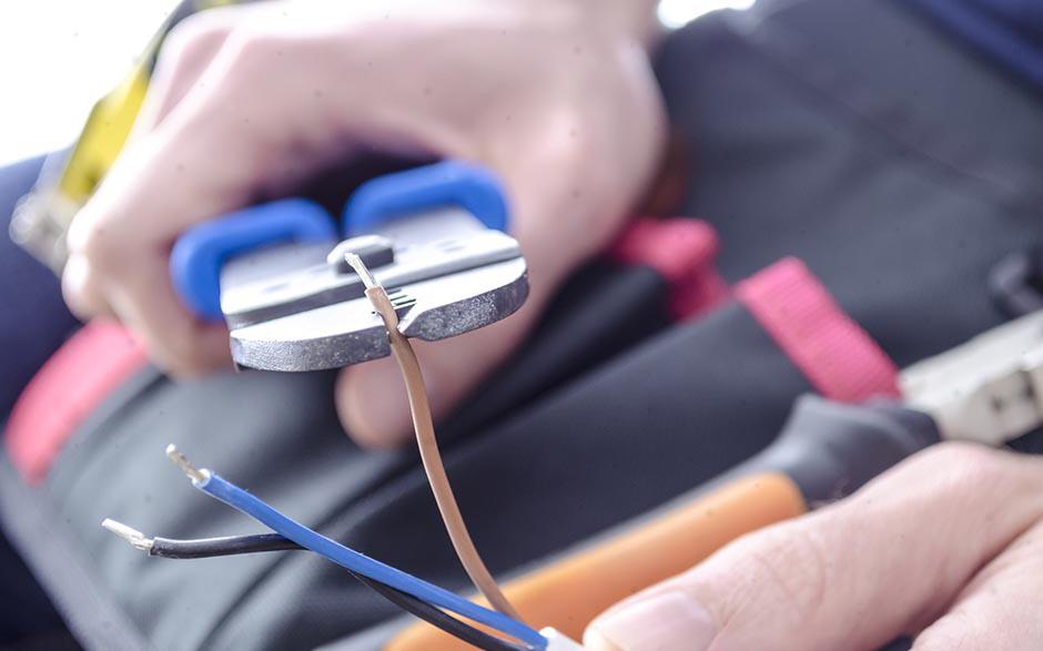  électricien urgence Paris 8